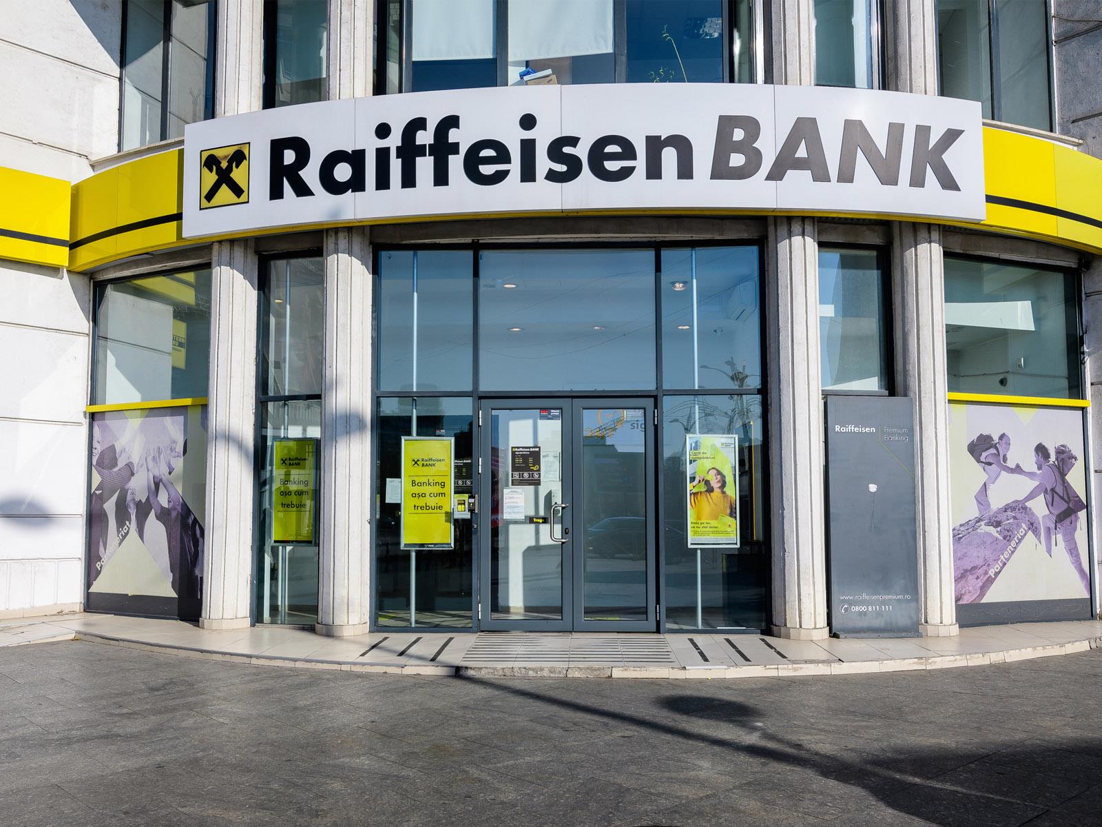 Raiffeisen Bank blends digital and human services, often winning ICERTIAS awards in Central Europe.<br/>Photo Credit: iStock / Getty Images; Cristina Ionescu